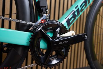 Used Bianchi Oltre Comp 105 Di2 2023 2023 Road & Gravel, Blue — image 5 of 13
