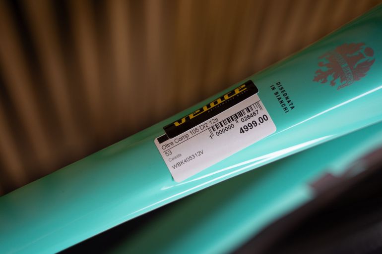 Used Bianchi Oltre Comp 105 Di2 2023 2023 Road & Gravel, Blue — image 13 of 13