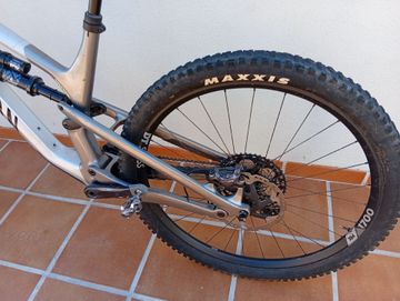 Used Canyon Spectral CF 8 K.I.S. 2023 2023 Mountainbike, Light Gray, 29, 27.5 — image 14 of 15