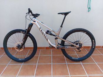 Used Canyon Spectral CF 8 K.I.S. 2023 2023 MTB