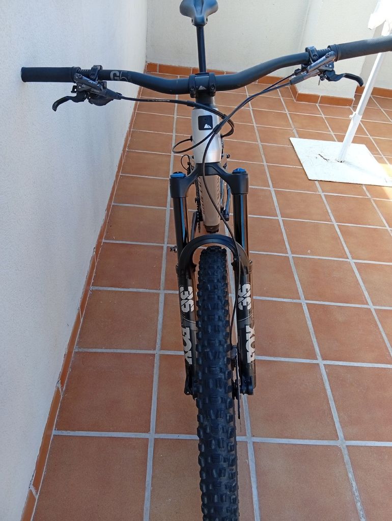 Used Canyon Spectral CF 8 K.I.S. 2023 2023 Mountainbike, Light Gray, 29, 27.5 — image 3 of 15