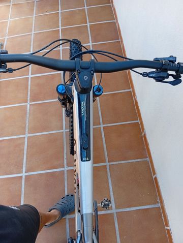 Used Canyon Spectral CF 8 K.I.S. 2023 2023 Mountainbike, Light Gray, 29, 27.5 — image 5 of 15