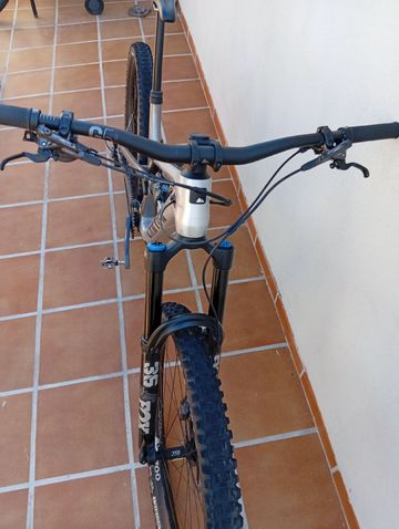 Used Canyon Spectral CF 8 K.I.S. 2023 2023 Mountainbike, Light Gray, 29, 27.5 — image 10 of 15