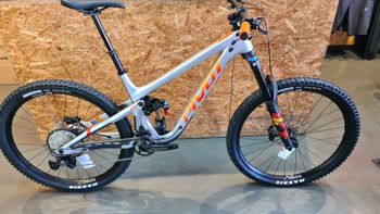 Used Pivot Firebird Shimano Deore XT 2024 MTB