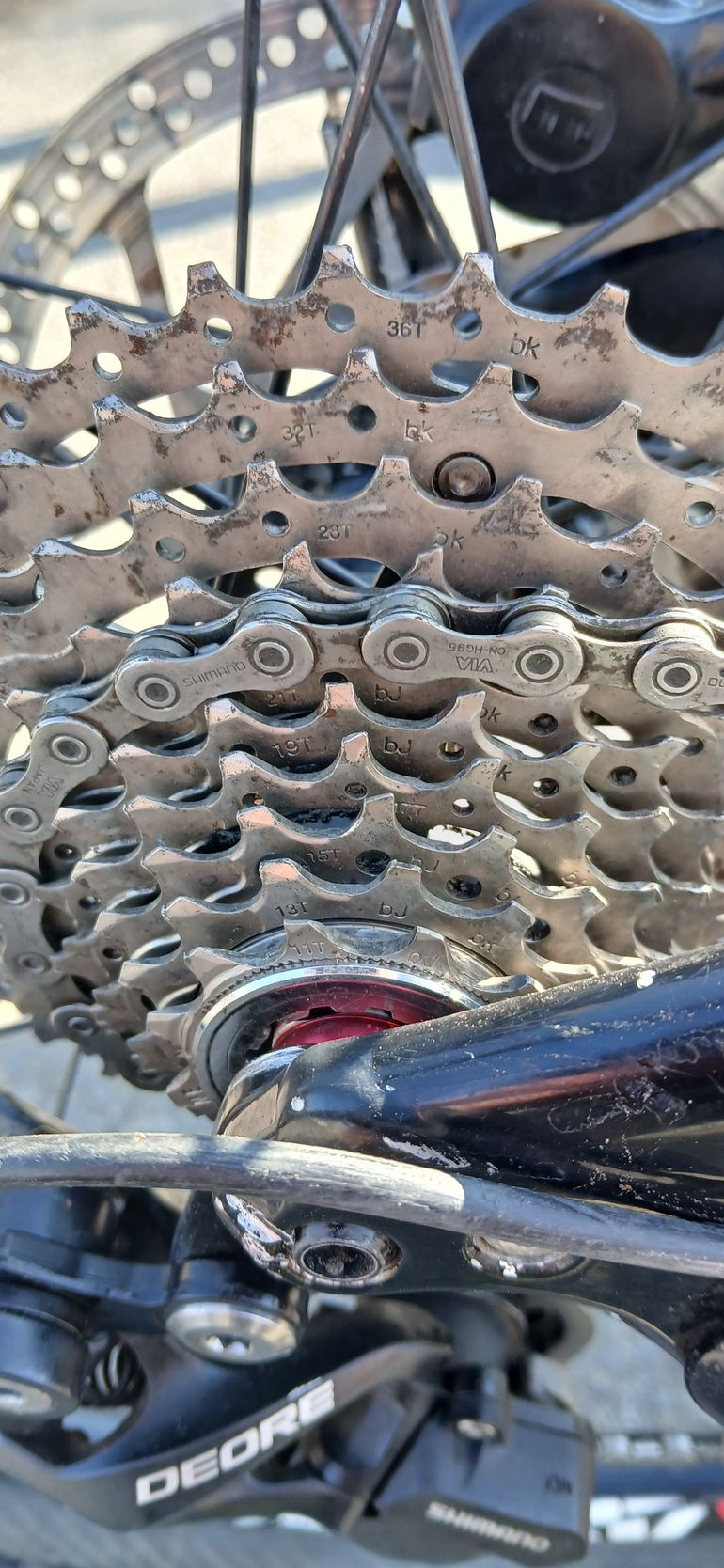 Used Specialized Stumpjumper Shimano Deore XT 2012 Mountainbike, Black — image 19 of 26