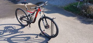 Used Specialized Stumpjumper Shimano Deore XT 2012 Mountainbike, Black — image 1 of 26