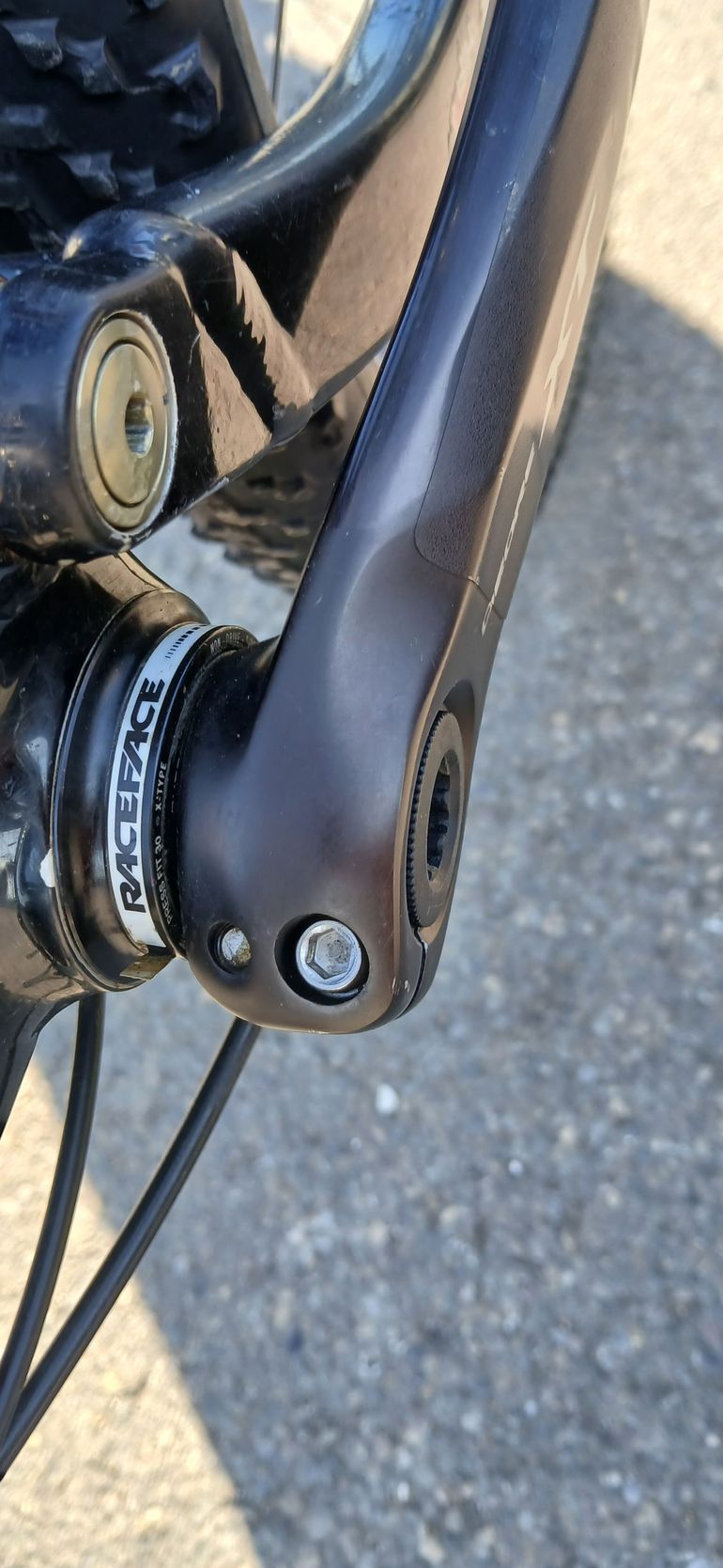 Used Specialized Stumpjumper Shimano Deore XT 2012 Mountainbike, Black — image 25 of 26