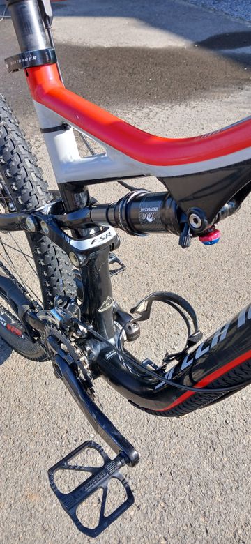 Used Specialized Stumpjumper Shimano Deore XT 2012 Mountainbike, Black — image 9 of 26