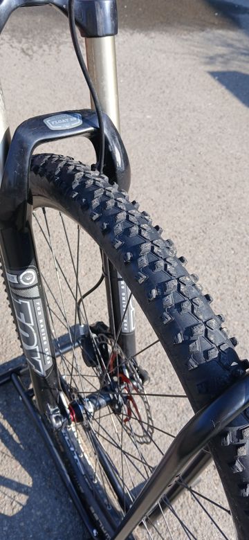 Used Specialized Stumpjumper Shimano Deore XT 2012 Mountainbike, Black — image 11 of 26