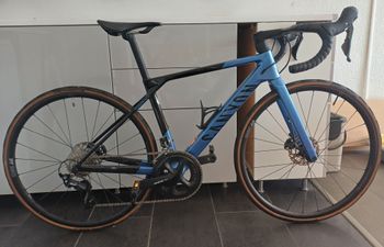Used Canyon Ultimate CF SL 7 2023 2023 Road & Gravel