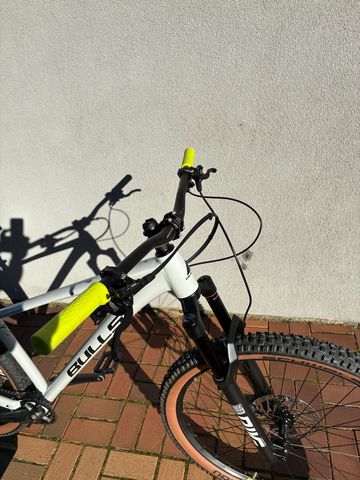 Used BULLS Duro 29 2023 2023 Mountainbike, Light Gray, 29 — image 5 of 11