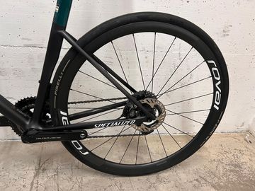 Used Specialized Tarmac SL8 2024 Road & Gravel, Green — image 14 of 18