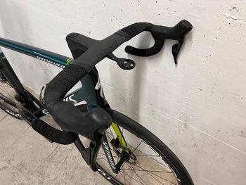Used Specialized Tarmac SL8 2024 Road & Gravel, Green — image 13 of 18