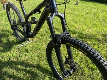 Used Canyon Torque 29 CF 7 2023 2023 Mountainbike, Black, 29 — image 4 of 9