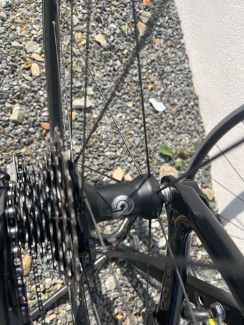 Used Scott Addict 30 2018 2018 Road & Gravel, Black — image 17 of 18
