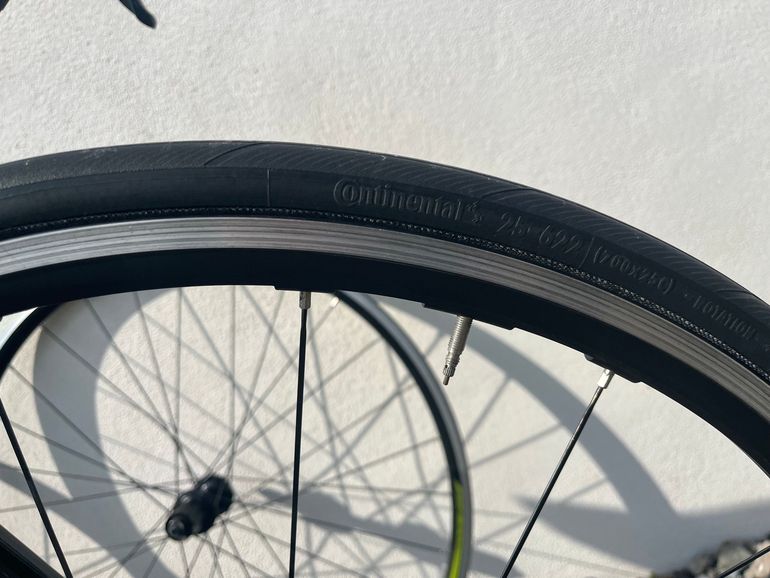 Used Scott Addict 30 2018 2018 Road & Gravel, Black — image 13 of 18