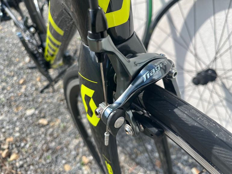 Used Scott Addict 30 2018 2018 Road & Gravel, Black — image 11 of 18