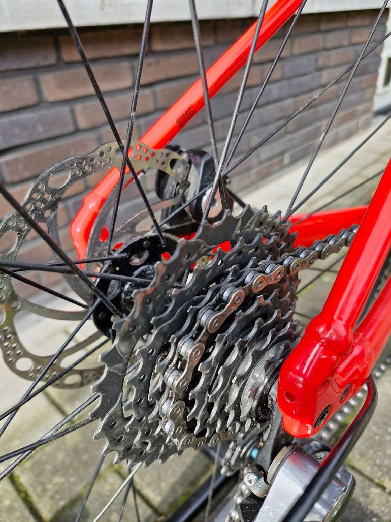 Used Specialized Diverge E5 2023 2023 Road & Gravel, Red — image 5 of 15