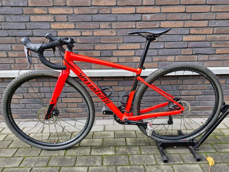 Used Specialized Diverge E5 2023 2023 Road & Gravel, Red — image 14 of 15