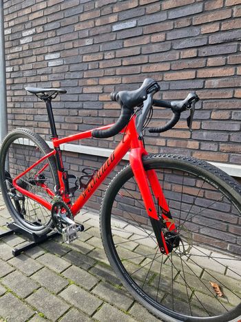 Used Specialized Diverge E5 2023 2023 Road & Gravel, Red — image 2 of 15