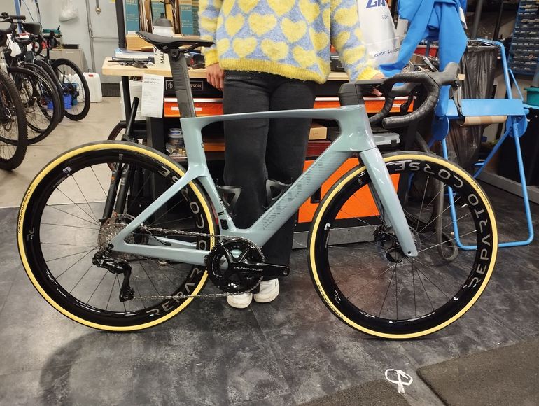 Used Scott Foil RC 20 2023 Frameset 2023 Road & Gravel, Light Gray — image 3 of 3