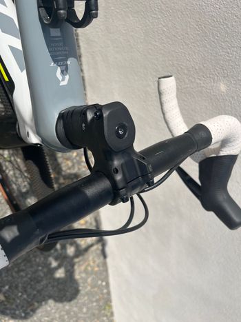 Used Scott Addict SRAM Force 2018 Road & Gravel, White — image 10 of 17