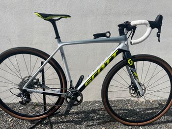 Used Scott Addict SRAM Force 2018 Road & Gravel