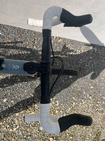 Used Scott Addict SRAM Force 2018 Road & Gravel, White — image 11 of 17