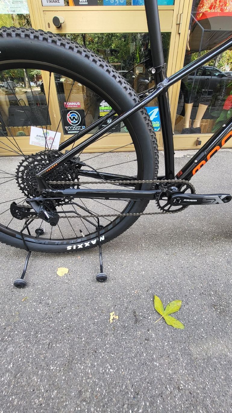 Used Mondraker CHRONO 2023 2023 Mountainbike, Black, 29 — image 3 of 7
