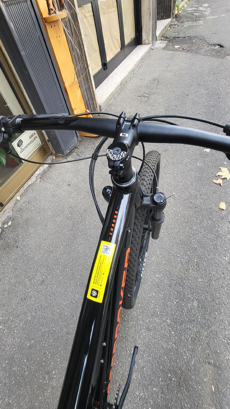 Used Mondraker CHRONO 2023 2023 Mountainbike, Black, 29 — image 6 of 7