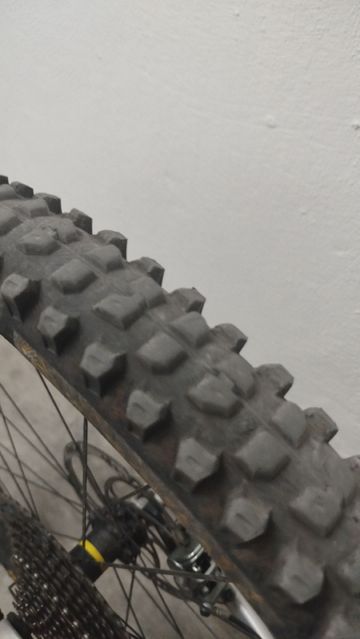 Used Propain Tyee 2024 2024 Mountainbike, Light Gray — image 6 of 7