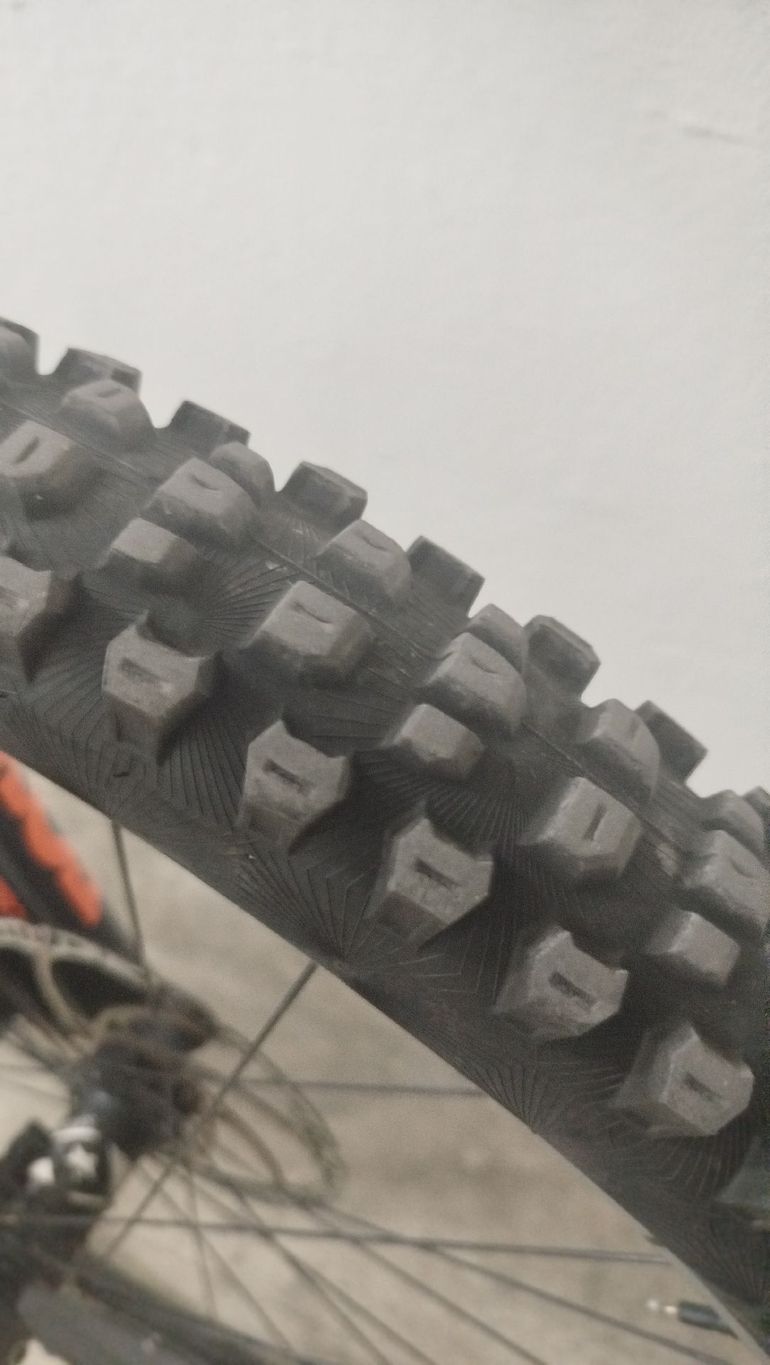 Used Propain Tyee 2024 2024 Mountainbike, Light Gray — image 5 of 7
