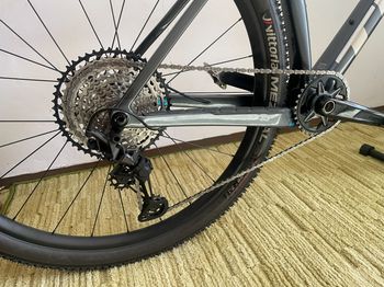 Used Trek 9.6 2025 Mountainbike, Light Gray — image 5 of 5