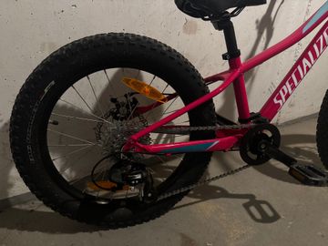 Used Specialized Rip Rock 2022 2022 Mountainbike, Purple — image 2 of 6