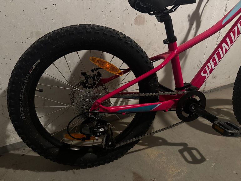 Used Specialized Rip Rock 2022 2022 Mountainbike, Purple — image 2 of 6