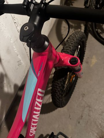 Used Specialized Rip Rock 2022 2022 Mountainbike, Purple — image 4 of 6