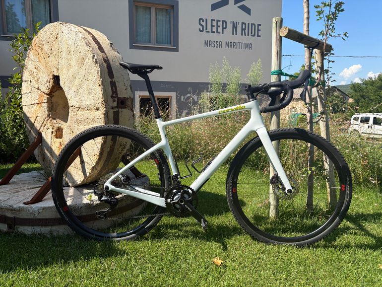 Used Cervélo Áspero GRX RX820 2024 2024 Road & Gravel, White — image 1 of 11