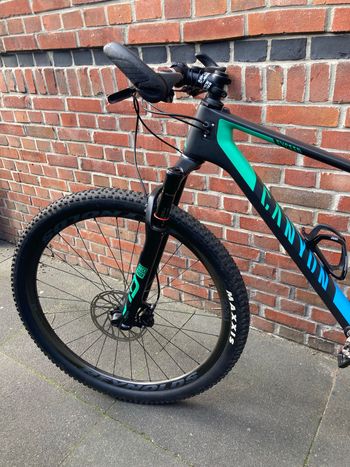 Used Canyon Exceed CF SL 7.0 2020 2020 Mountainbike, Black, 29 — image 6 of 8