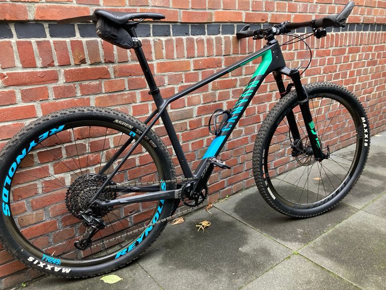 Used Canyon Exceed CF SL 7.0 2020 2020 Mountainbike, Black, 29 — image 3 of 8