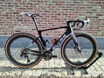 Used Elves Mori Aerox 2025 Road & Gravel