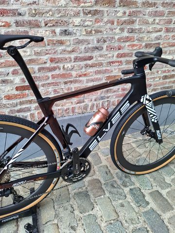 Used Elves Mori Aerox 2025 Road & Gravel, Black — image 4 of 8