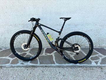Used Olympia F1X TEAM 2024 Mountainbike, Black — image 1 of 3