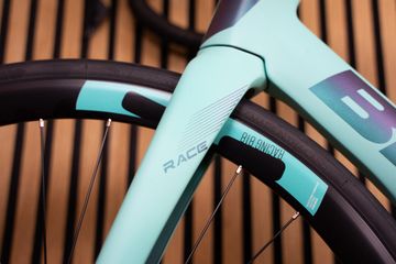 Used Bianchi Oltre Race 105 2023 2023 Road & Gravel, Blue — image 8 of 10