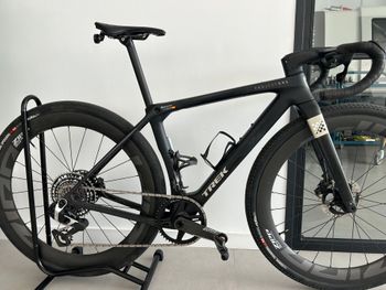 Used Trek Frameset Checkmate SLR + Cockpit Trek Aero SLR 2025 Road & Gravel, Black — image 1 of 7