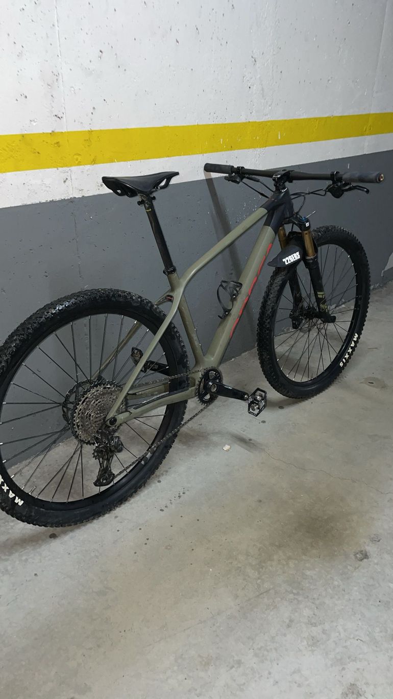 Used Orbea Alma Shimano Deore XT 2021 Mountainbike, Green — image 3 of 7