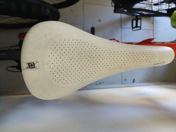 Used Trek Emonda 2019 Road & Gravel, Red — image 10 of 11