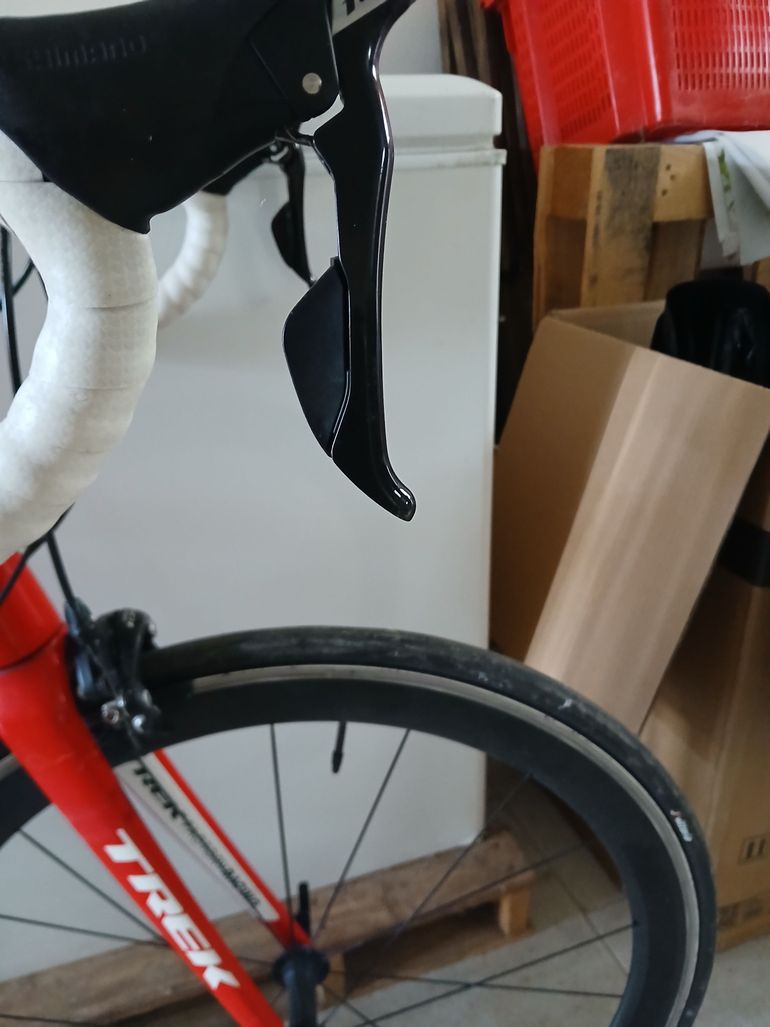 Used Trek Emonda 2019 Road & Gravel, Red — image 4 of 11