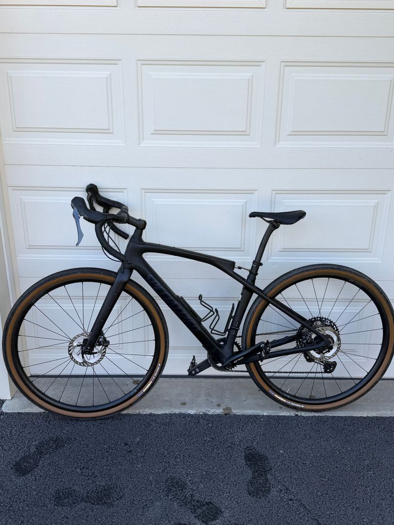 Used Specialized Diverge STR Comp 2024 2024 Road & Gravel, Black — image 2 of 3