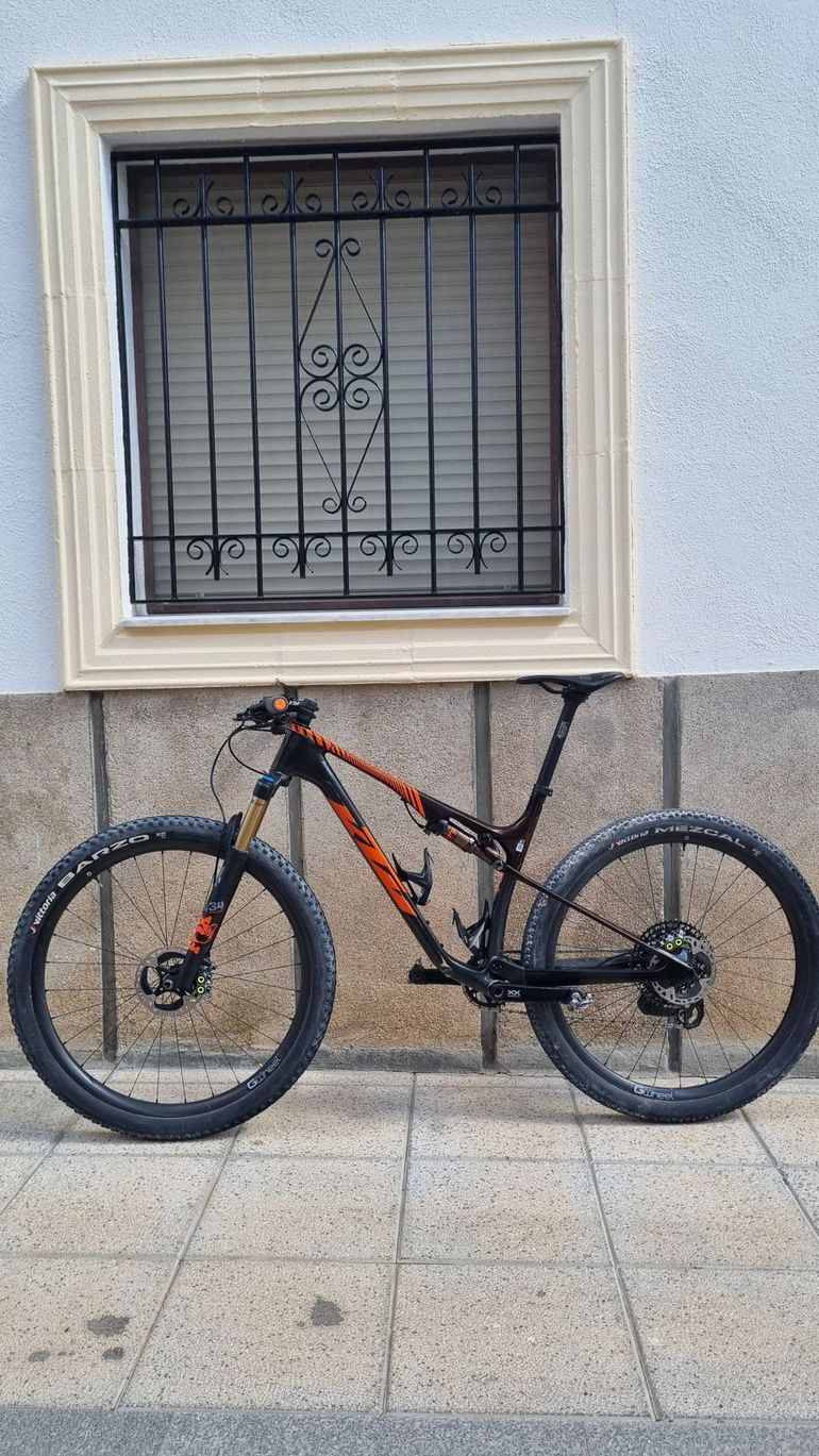 Used KTM Scarp Sram Eagle Transmission XX SL 2025 Mountainbike, Black — image 2 of 8