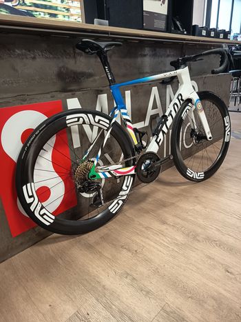 Used Factor Ostro Shimano Dura Ace Di2 2024 Road & Gravel, White — image 3 of 3